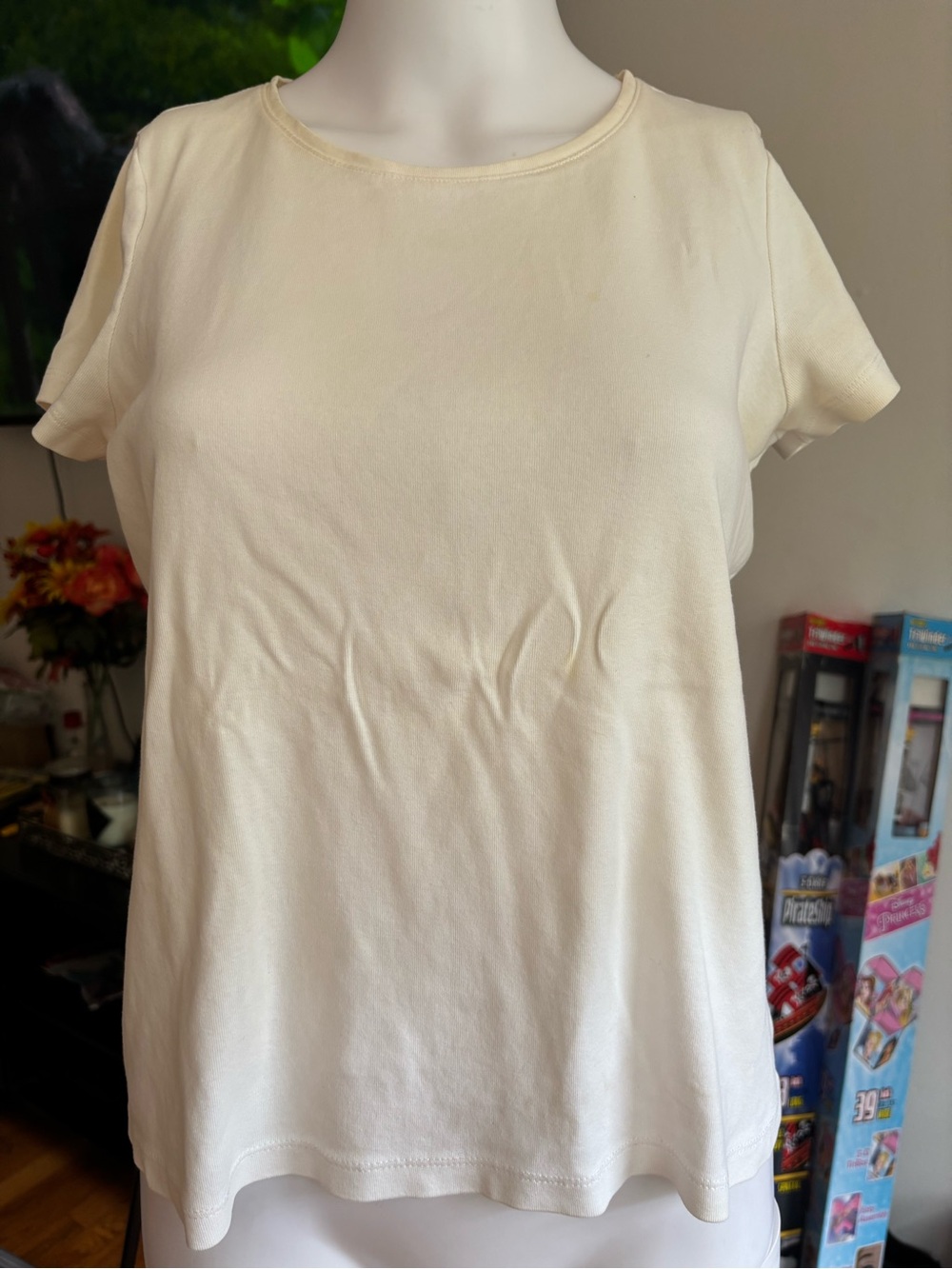 St. John's Bay Women's Petite PM Ivory 100% Cotton Knit Scoop Neck Short